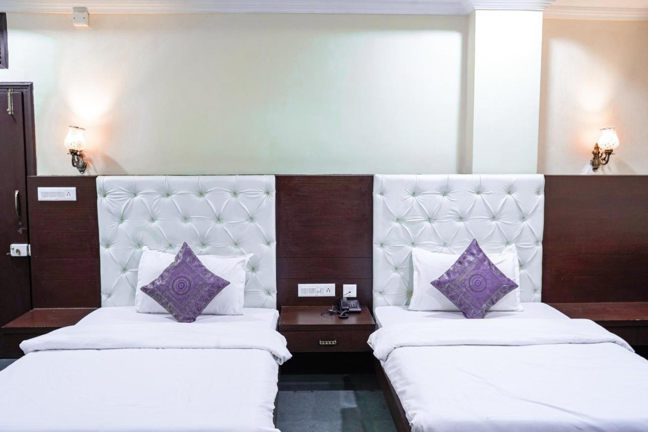 Hide-In Udaipur - A Lake View Boutique Hotel Exterior foto