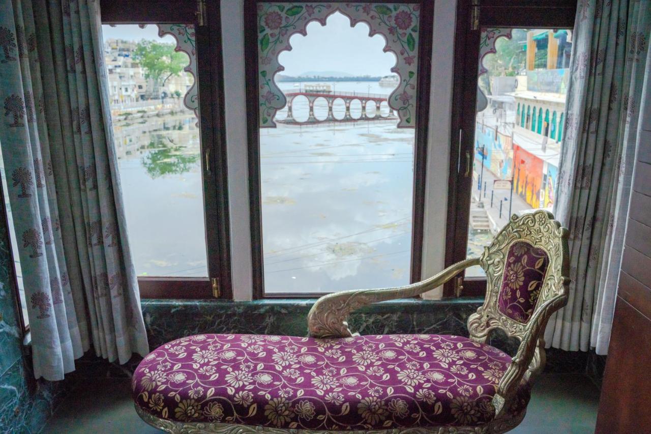 Hide-In Udaipur - A Lake View Boutique Hotel Exterior foto